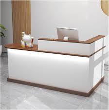 Découvrez la nouvelle collection de Brand Counter