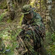 Poncho Liner Mil Tec Phantomleaf WASP - Le compagnon idéal pour l'aventure