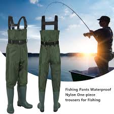 Pourquoi choisir la combinaison anti-usure imperméable WHYUNM26 pour pêcheur ?